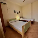 Guest Grand House Privatunterkunft Tirana