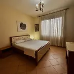 Guest Grand House Tirana