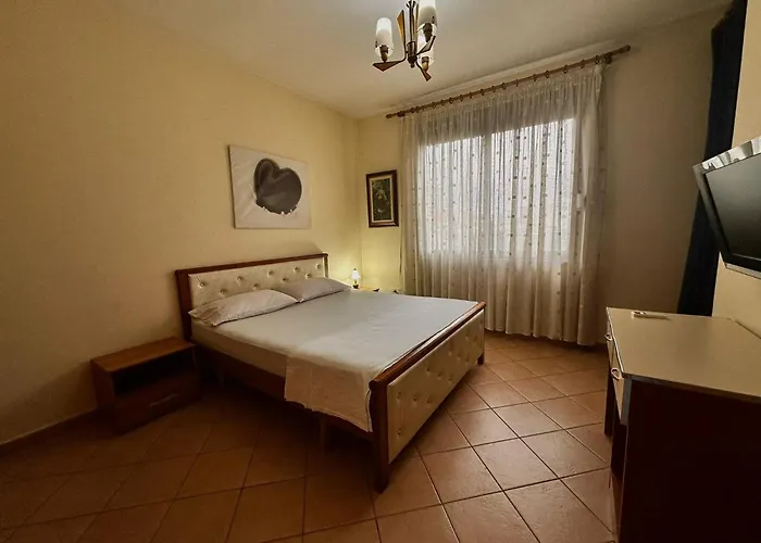 Guest Grand House Tirana